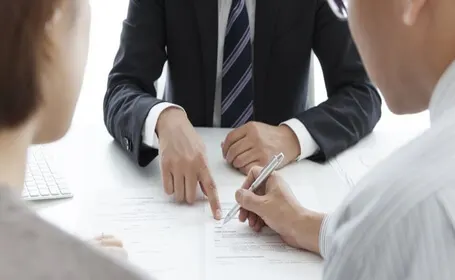 ارزیابی ریسک اعتباری مشتریان بانکها